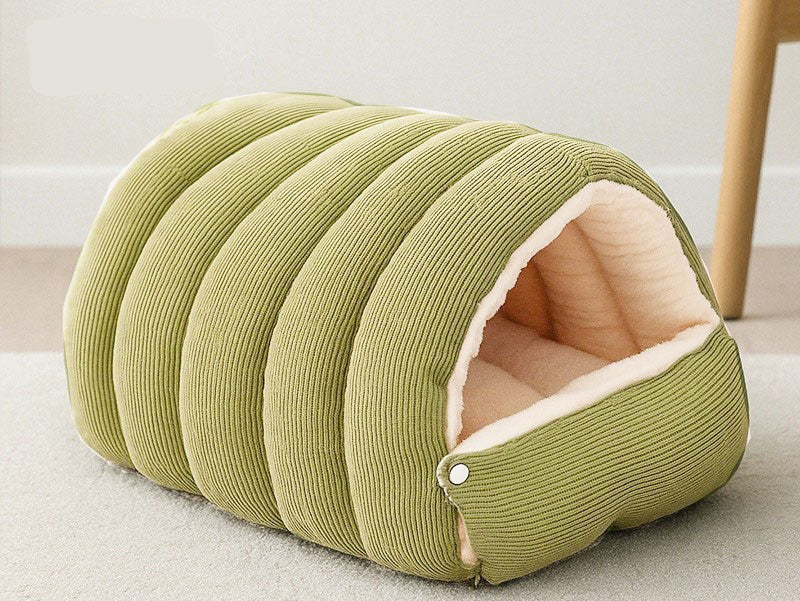 Round Enclosed Bed